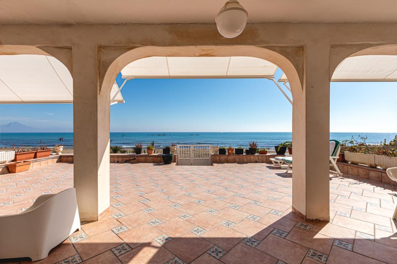 Beachfront Bliss: Apartamento A Pie De Playa アリカンテ エクステリア 写真
