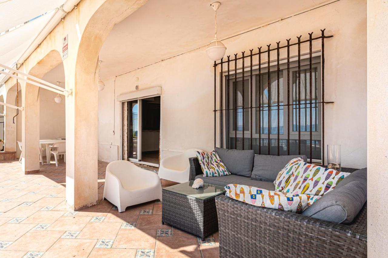 Beachfront Bliss: Apartamento A Pie De Playa アリカンテ エクステリア 写真
