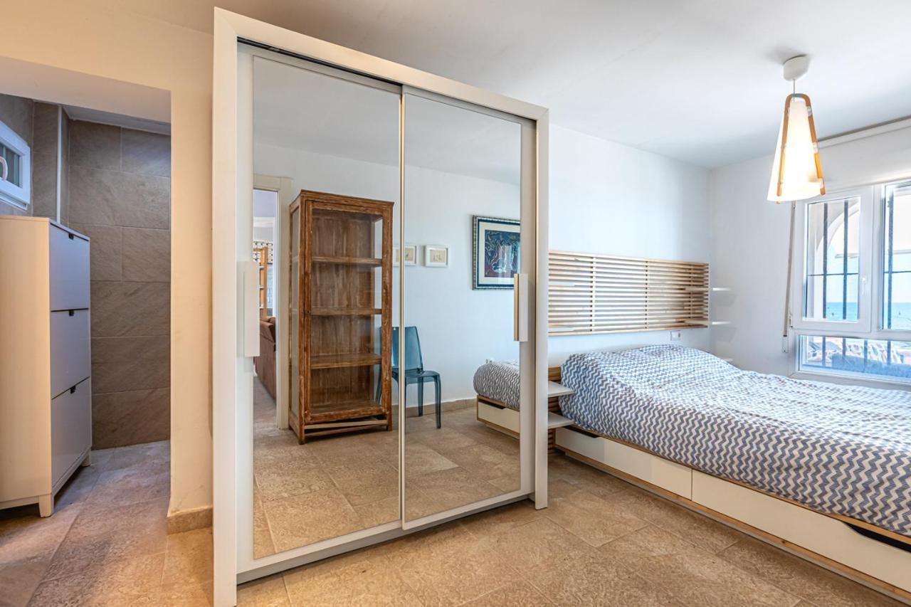 Beachfront Bliss: Apartamento A Pie De Playa アリカンテ エクステリア 写真