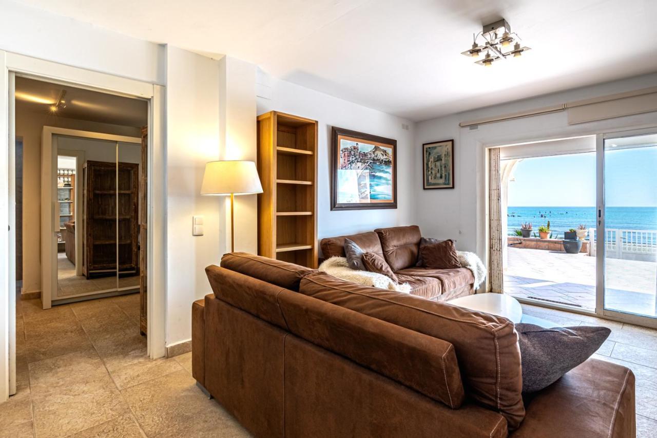 Beachfront Bliss: Apartamento A Pie De Playa アリカンテ エクステリア 写真