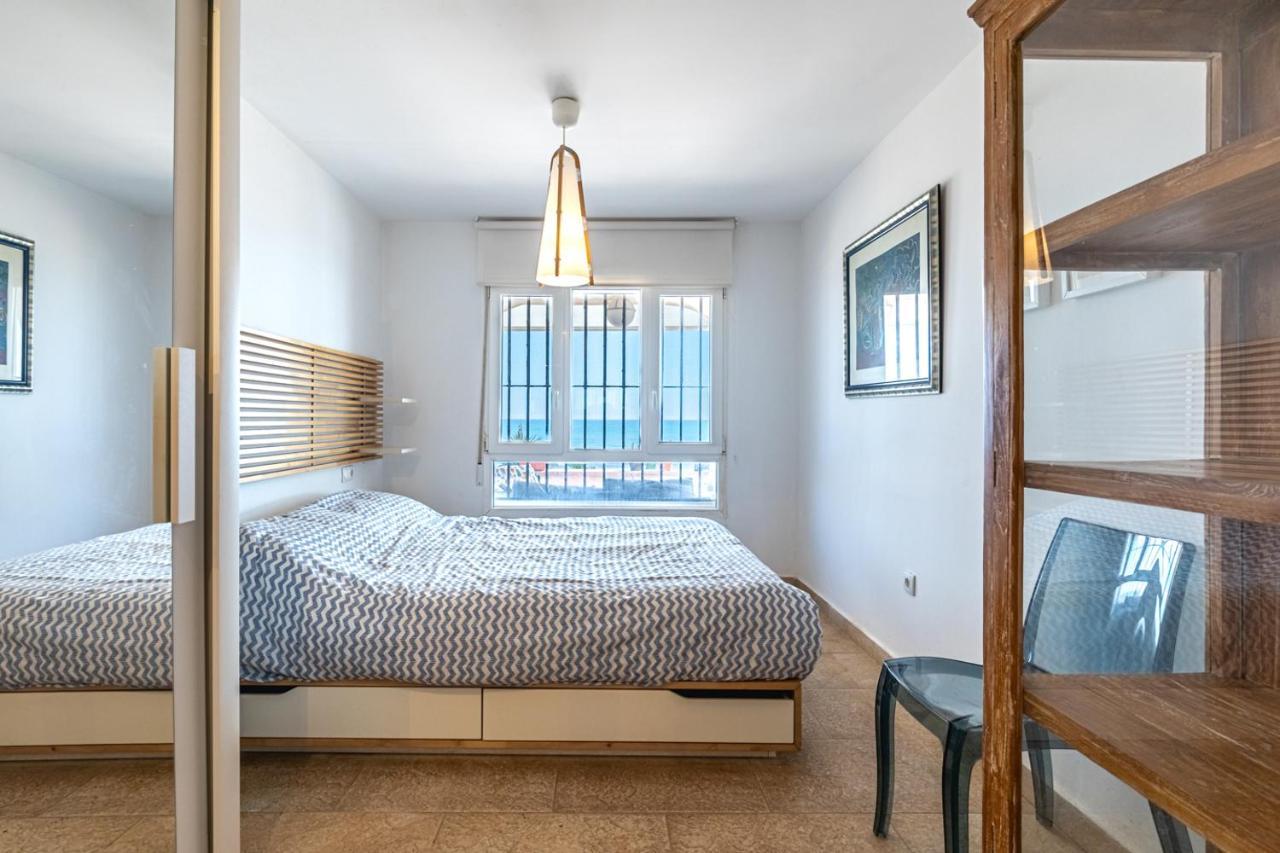 Beachfront Bliss: Apartamento A Pie De Playa アリカンテ エクステリア 写真