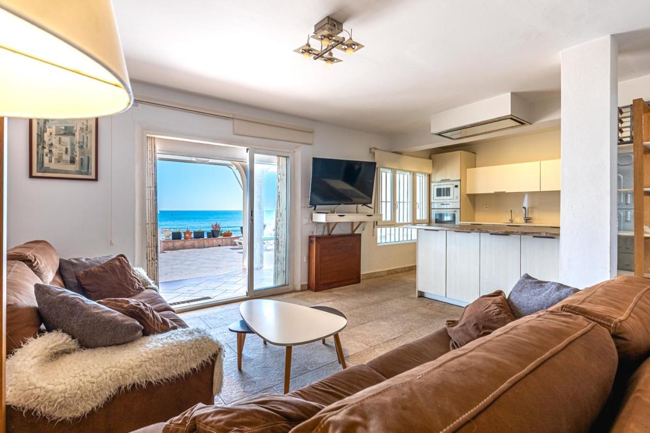 Beachfront Bliss: Apartamento A Pie De Playa アリカンテ エクステリア 写真